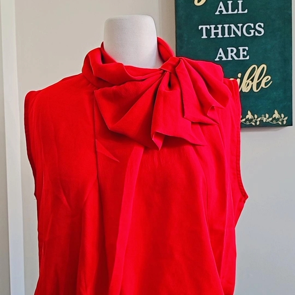 Gracia Bow Detail Top - Picture 5 of 5